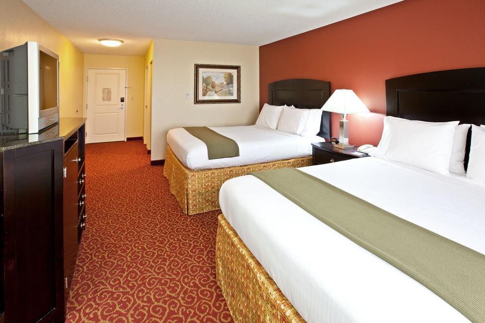 Express & By Ihg 3* Vandalia