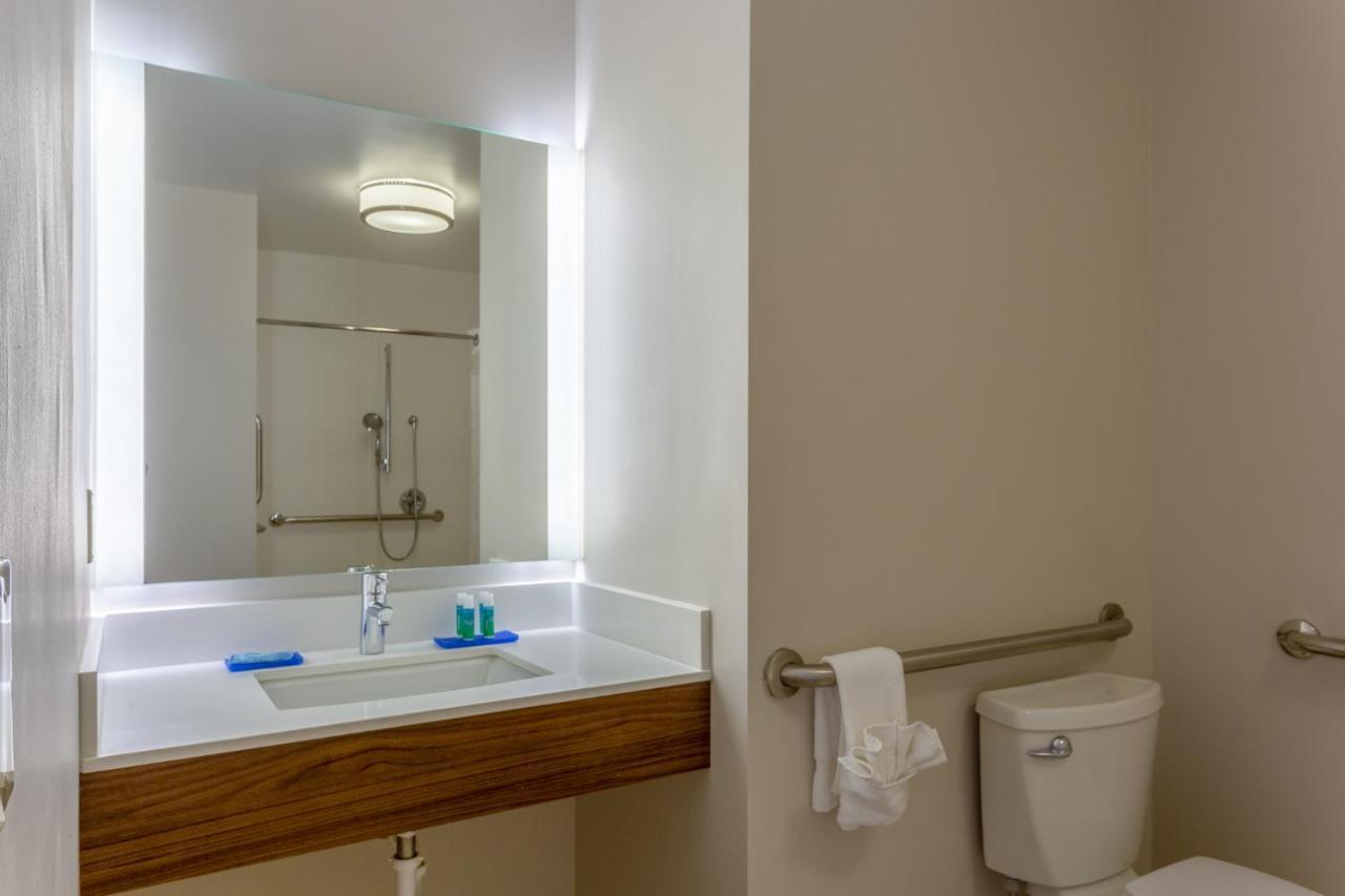 Express & By Ihg 3* Vandalia