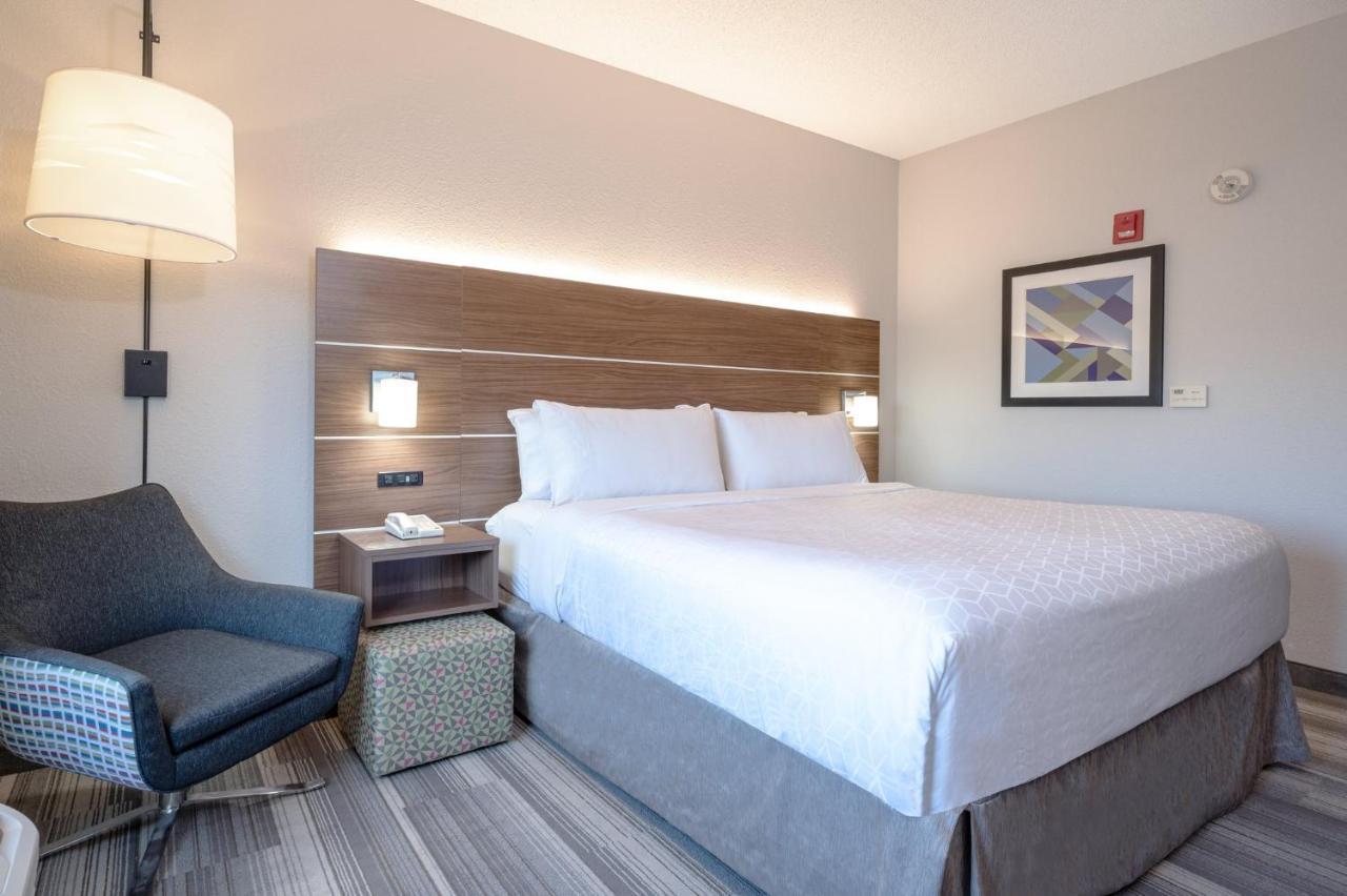 Express & By Ihg Hotel