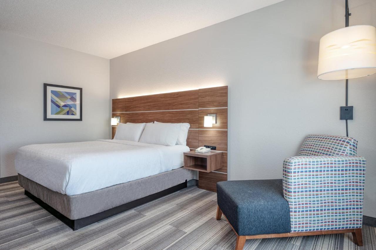 Hotel Express & By Ihg Vandalia