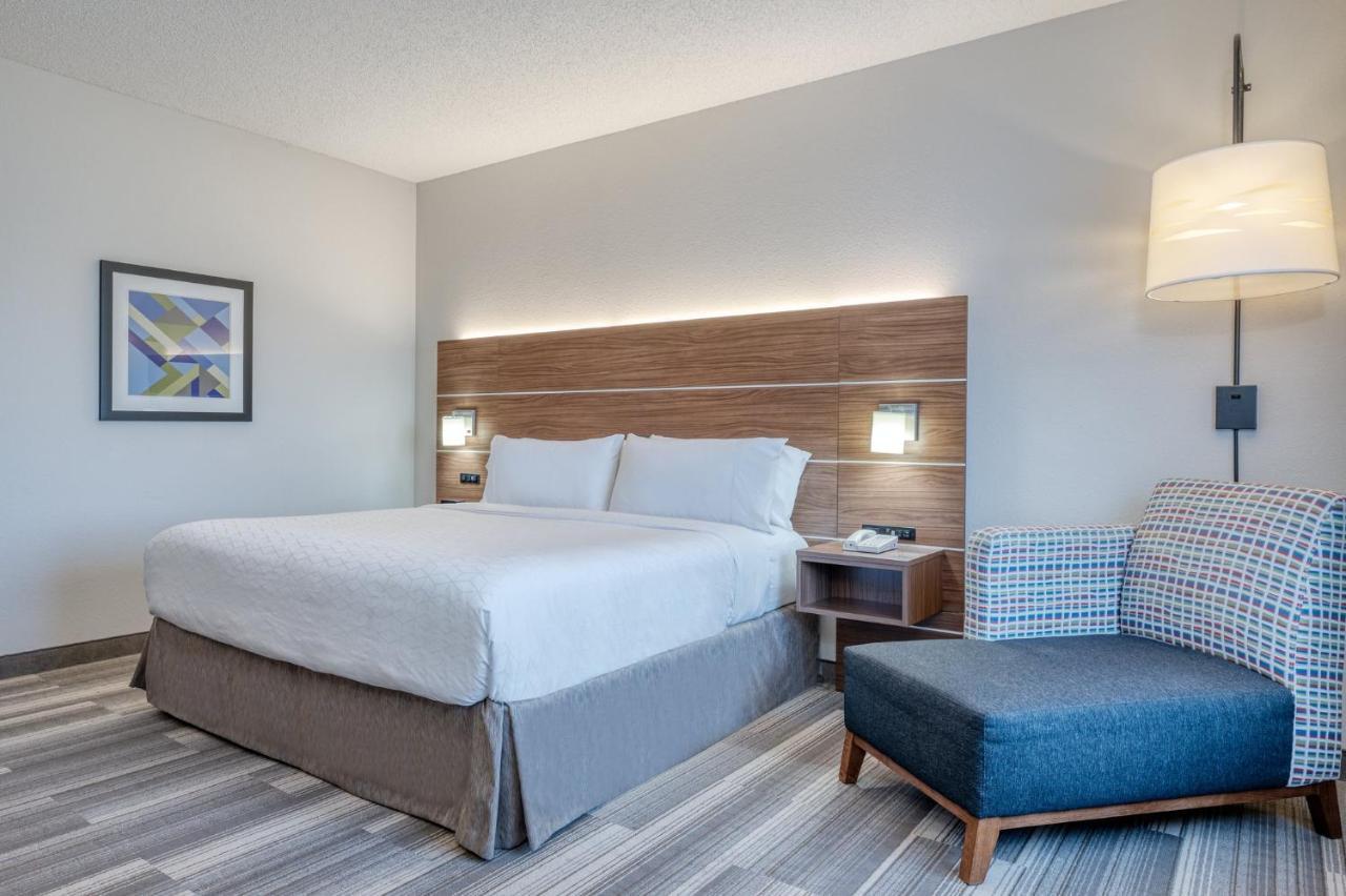 Hotel Express & By Ihg Vandalia