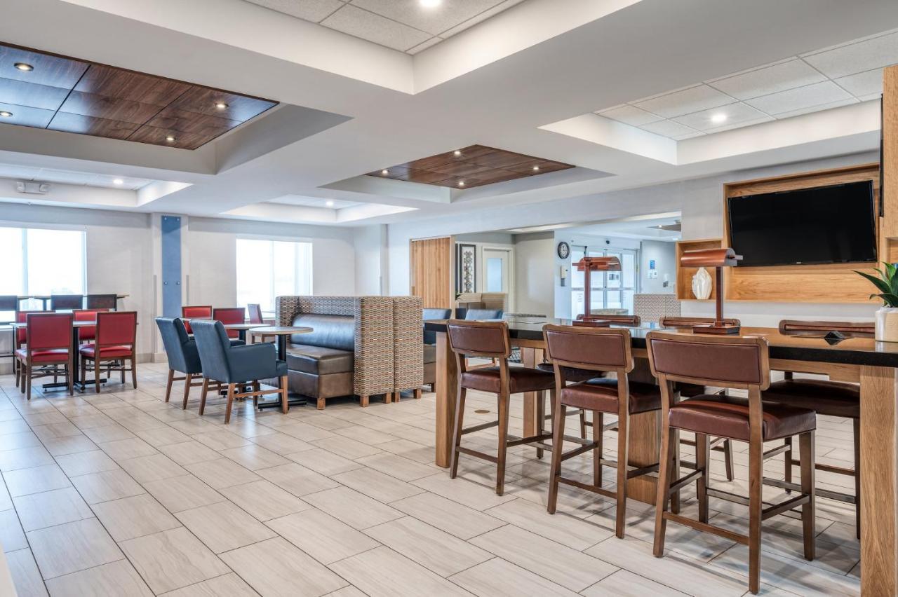 Hotel Express & By Ihg Vandalia