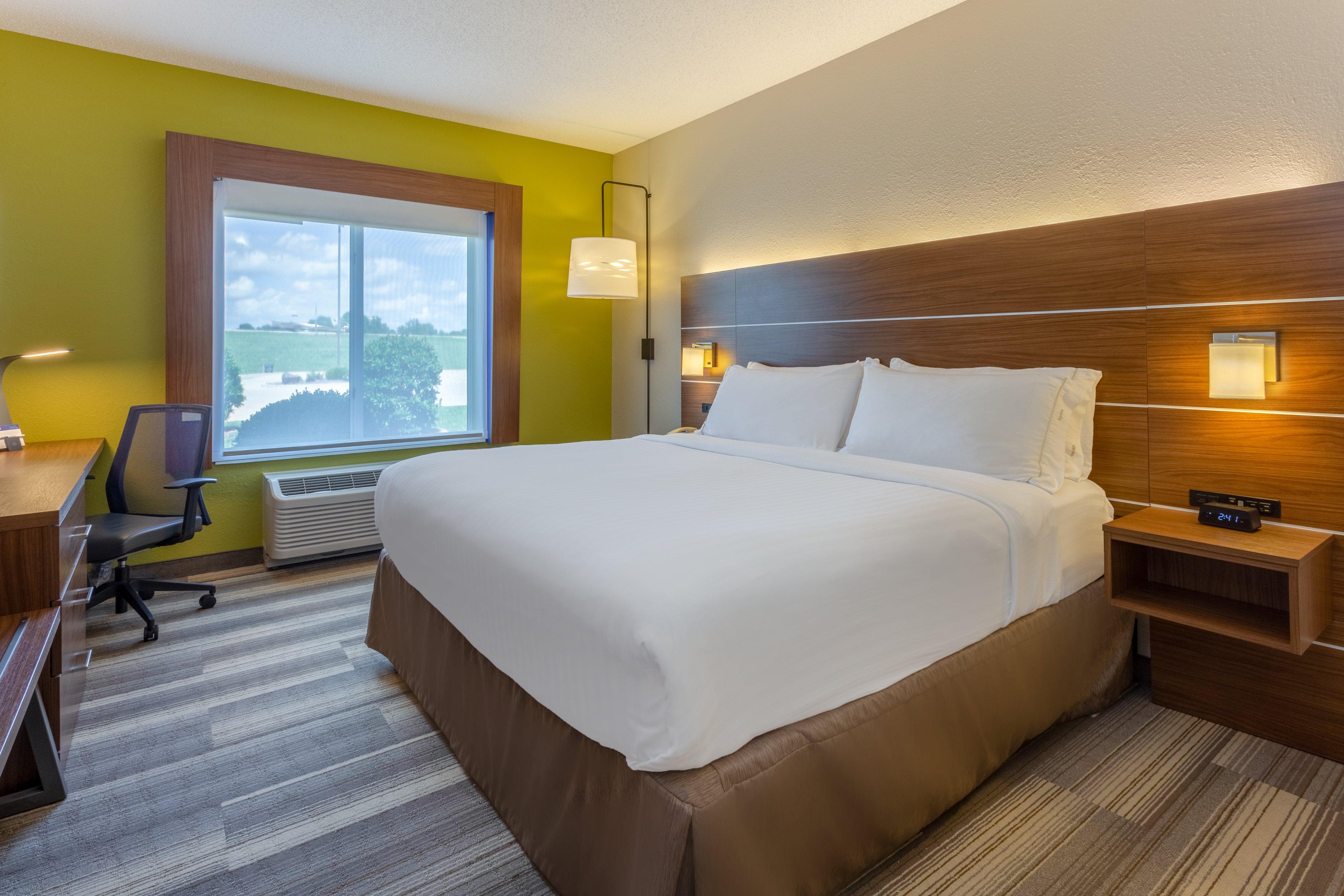 Express & By Ihg 3*