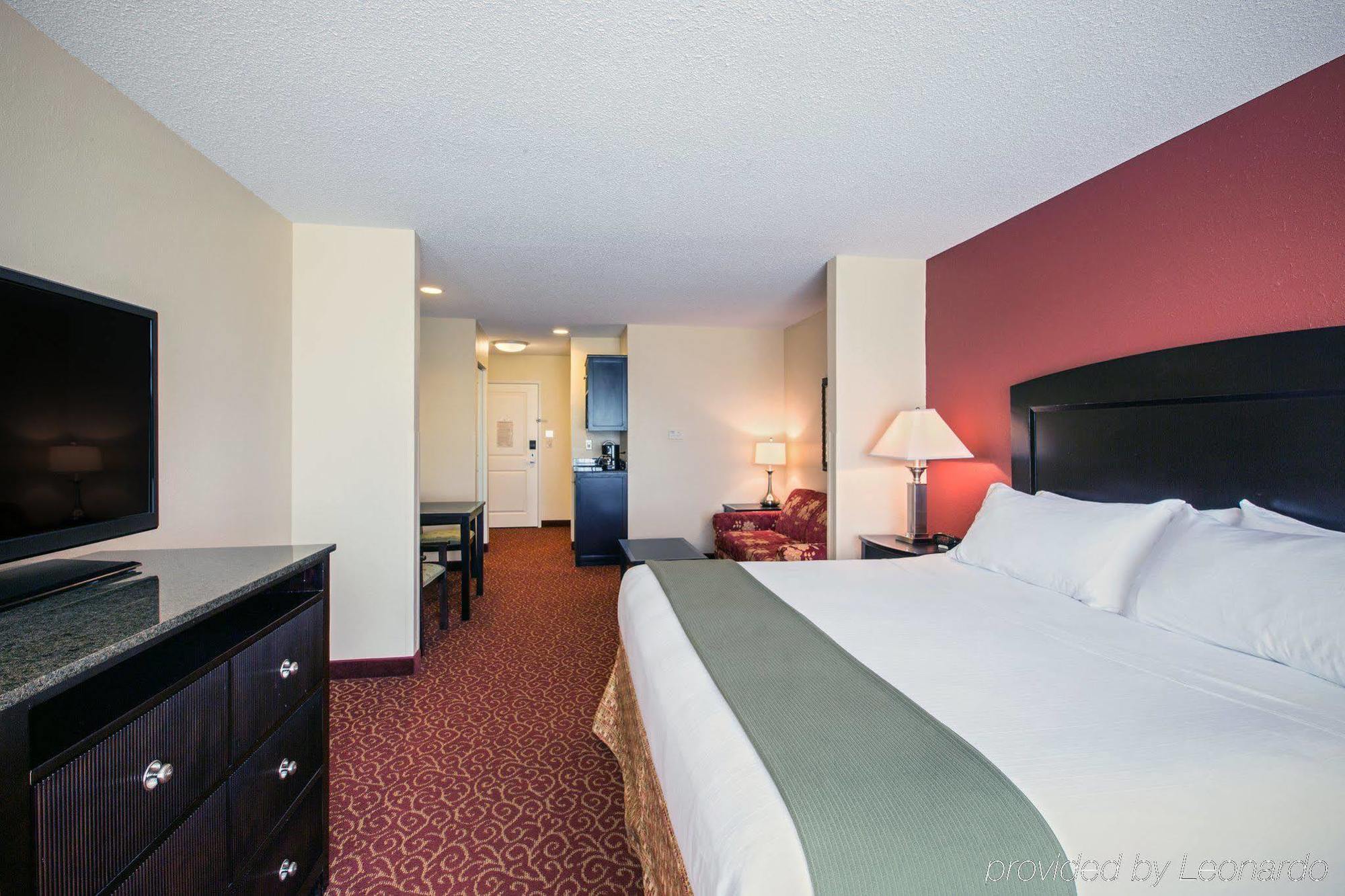 Express & By Ihg Hotel