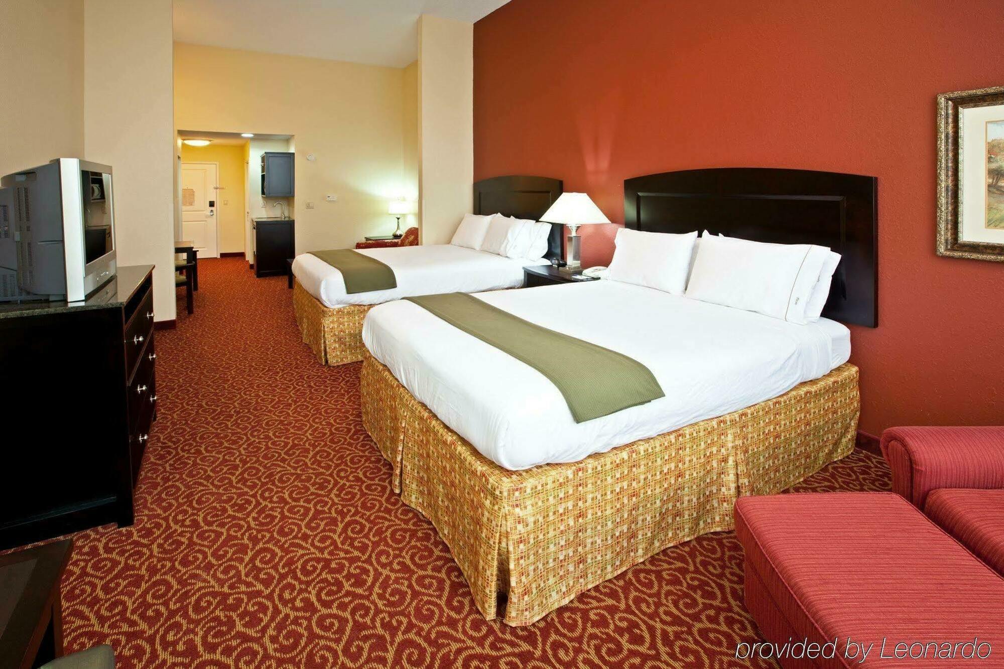 Express & By Ihg Vandalia