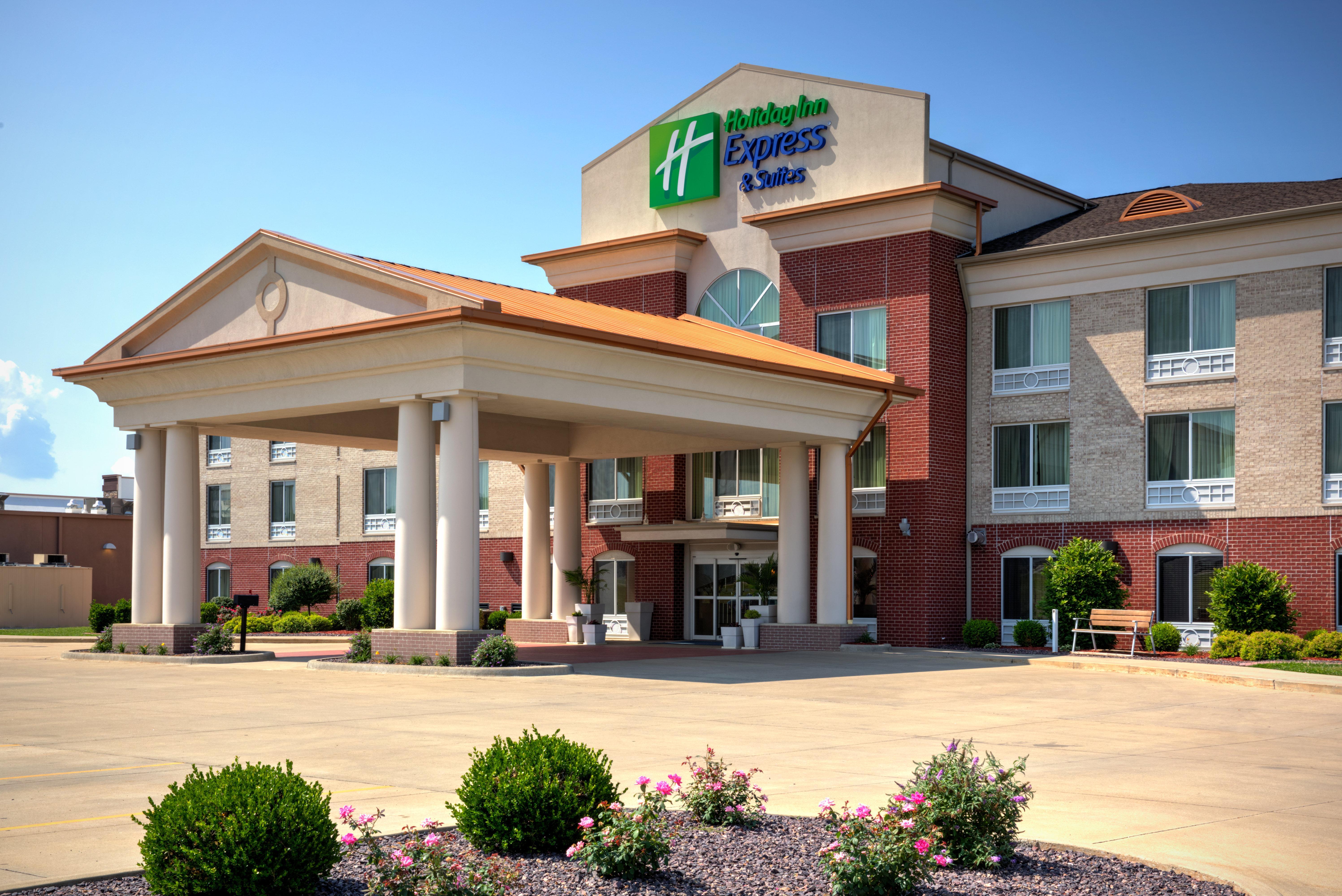 Hotel Holiday Express & By Ihg