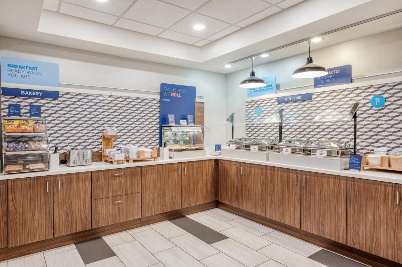 Express & By Ihg 3* Vandalia