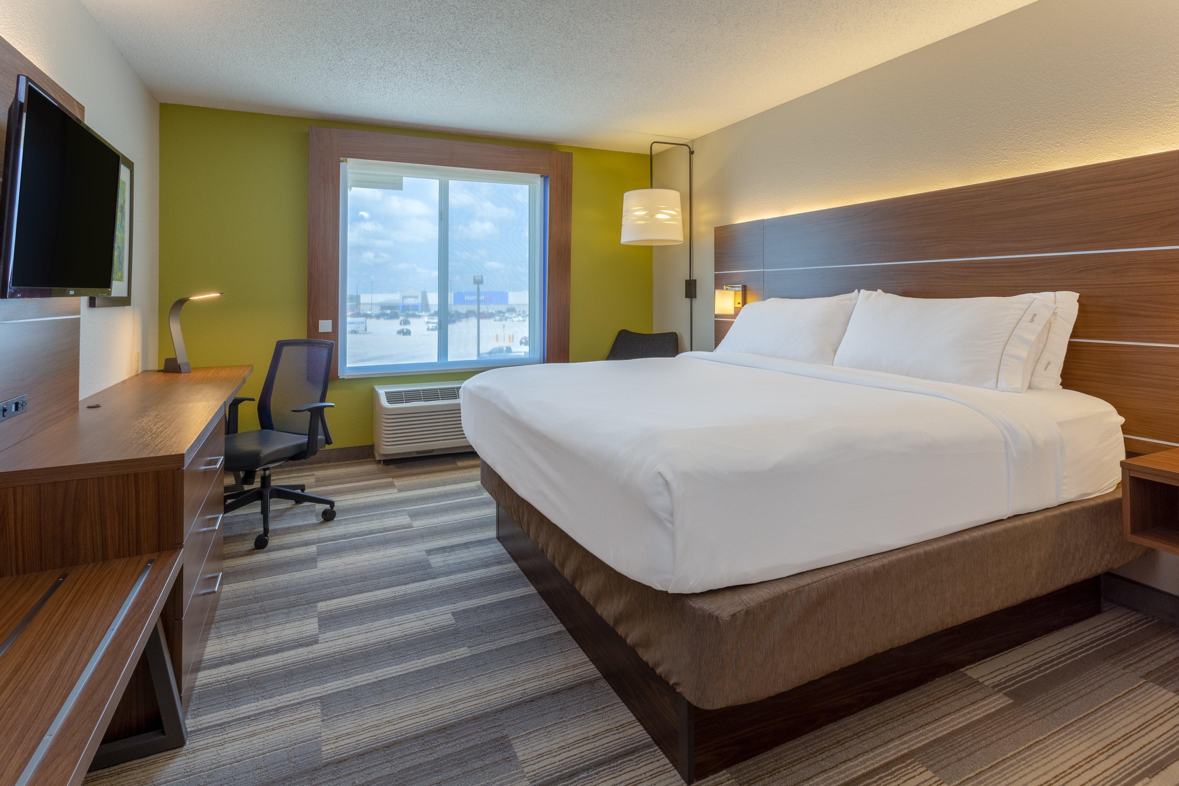 Holiday Express & By Ihg Hotel